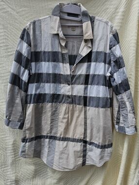 Burberry Brit Beige Label Cotton Top - Light Cream